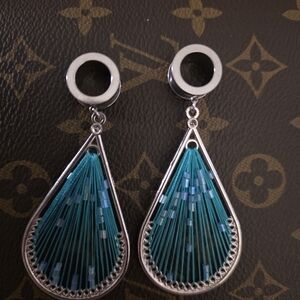 Elegant Silver and Blue Teardrop Tunnel 1/2inch Gauges Earrings